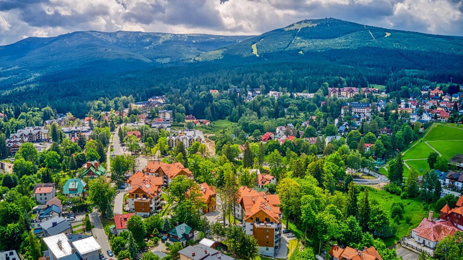Apartamenty Z Basenem I Saunami Stone Hill Resort II Vip Centrum By Royal Aparts Szklarska Poreba Extérieur photo