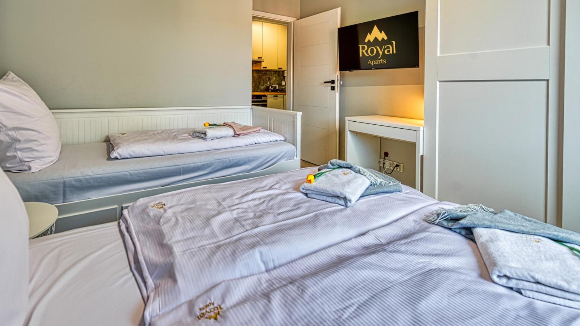 Apartamenty Z Basenem I Saunami Stone Hill Resort II Vip Centrum By Royal Aparts Szklarska Poreba Extérieur photo